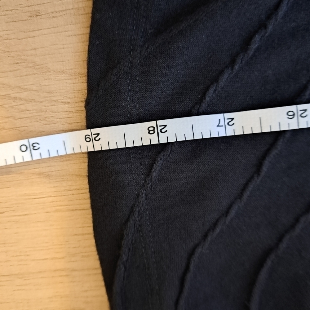 Women's Textured Knee Length Black Skirt Women's Plus Size XL - Picture 7 of 7